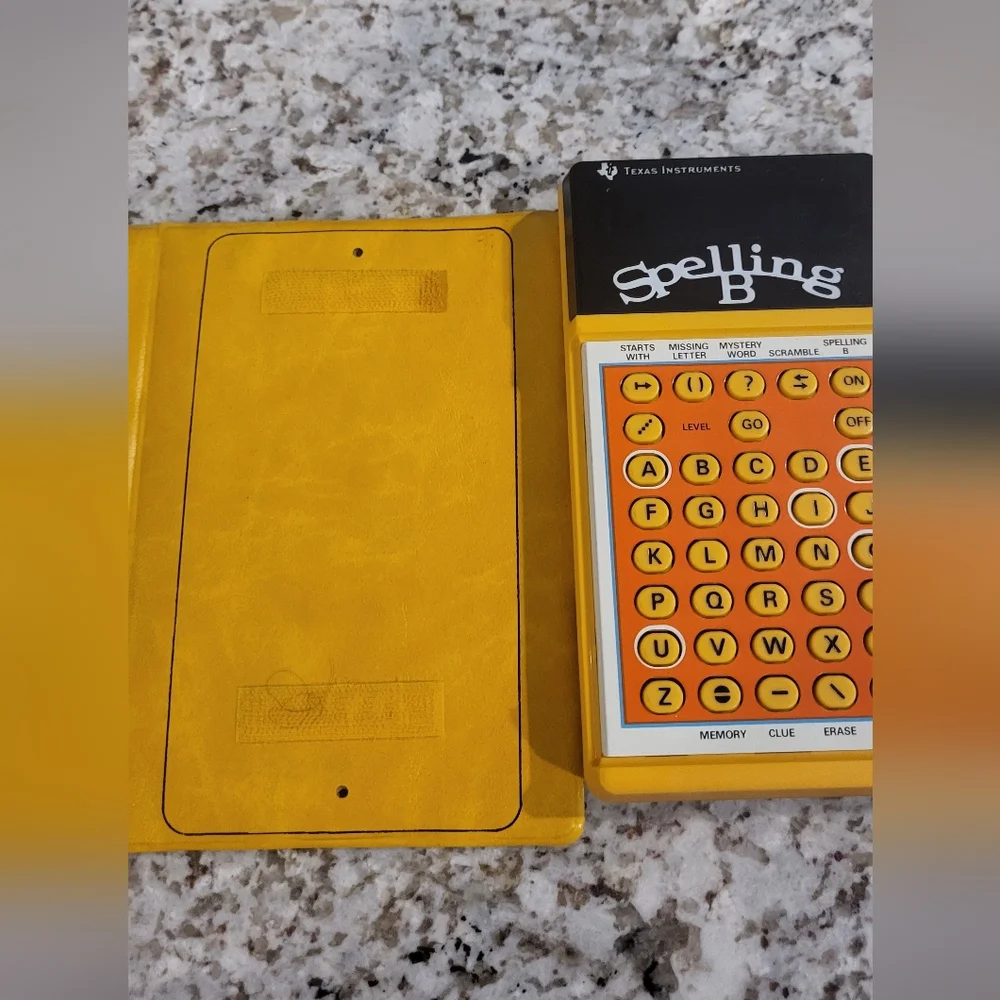 Texas Instruments Spelling B Electronic Game. Vintage Learning Toy